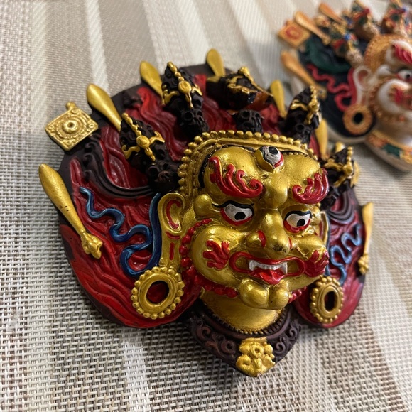 Beautiful wall hanging clay bhairab mask - Picture 4 of 16